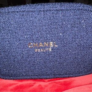Chanel Beauté VIP Midnight Blue Textured Pouch